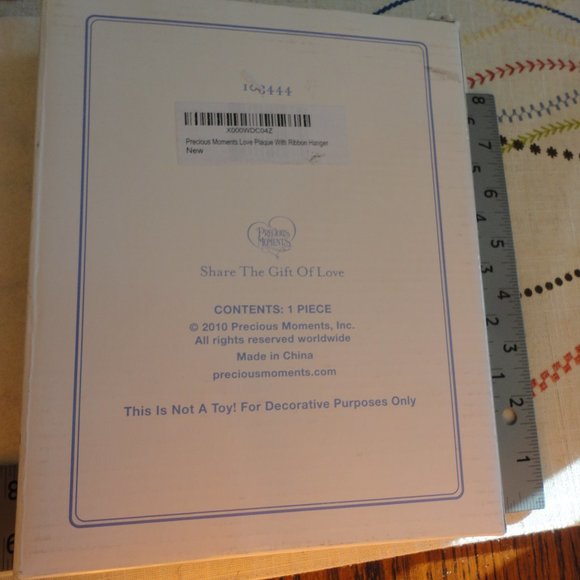 NEW PRECIOUS MOMENTS SHARE THE GIFT OF LOVE PLAQUE - Picture 2 of 4